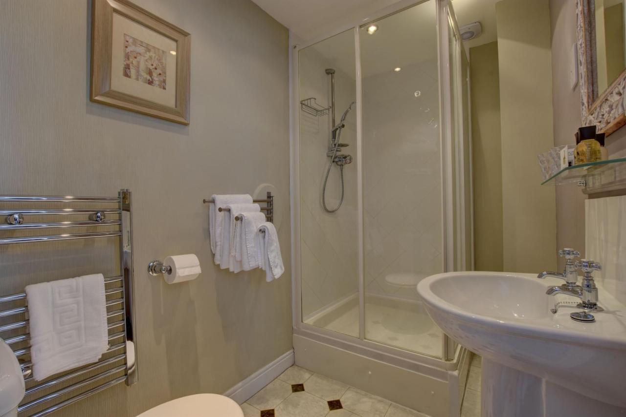 White Linen Whitby, Room Only 외부 사진