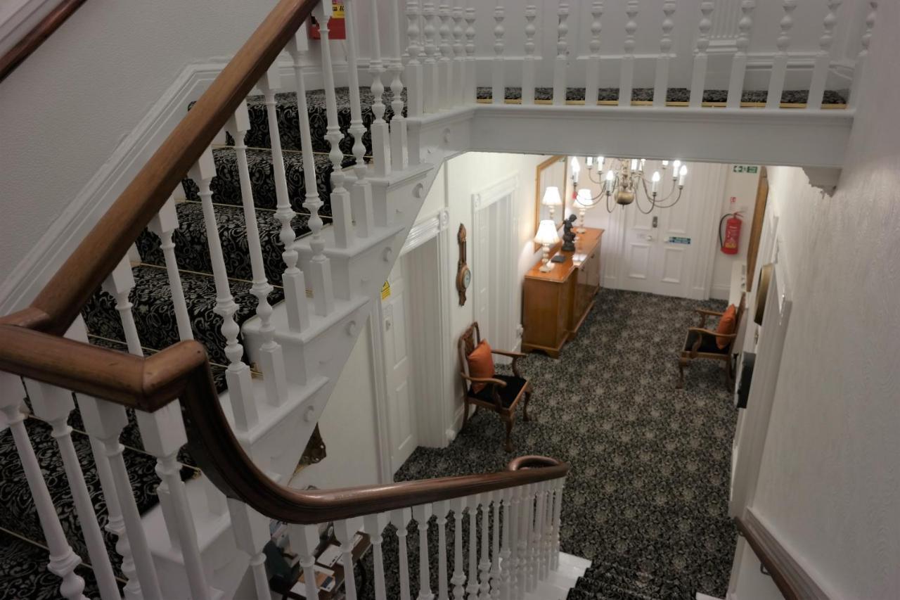 White Linen Whitby, Room Only 외부 사진